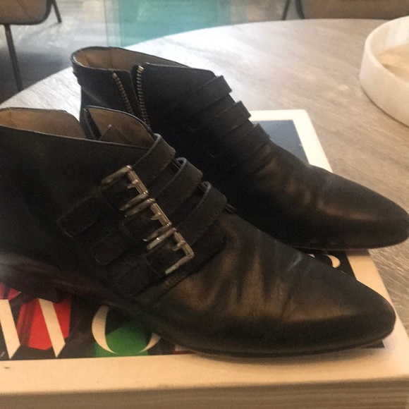 Michael Kors Black Pointed Ankle Booties - Picture 2 of 5